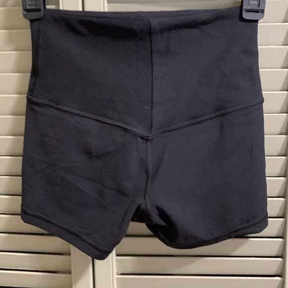 2 Athleta Studio 2.5 “ shorts women’s (2 pairs) - Picture 6 of 15